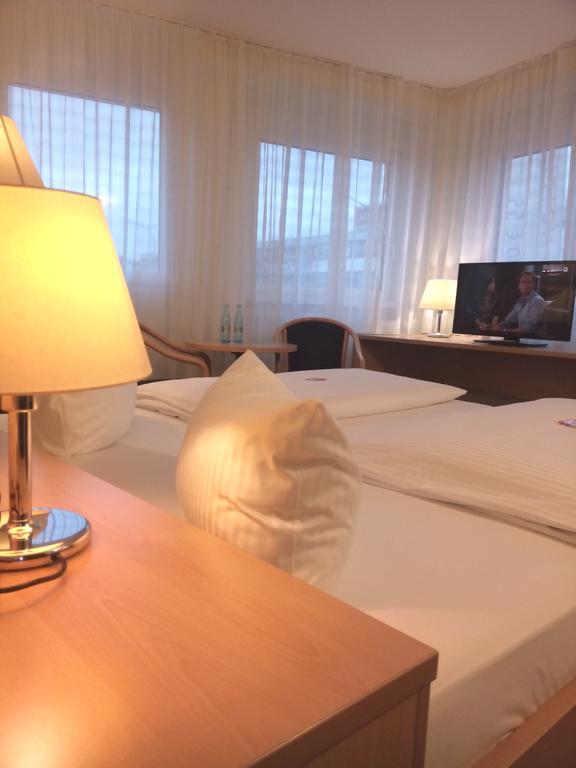 Central Hotel Winnenden Kültér fotó