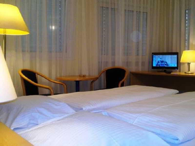 Central Hotel Winnenden Kültér fotó