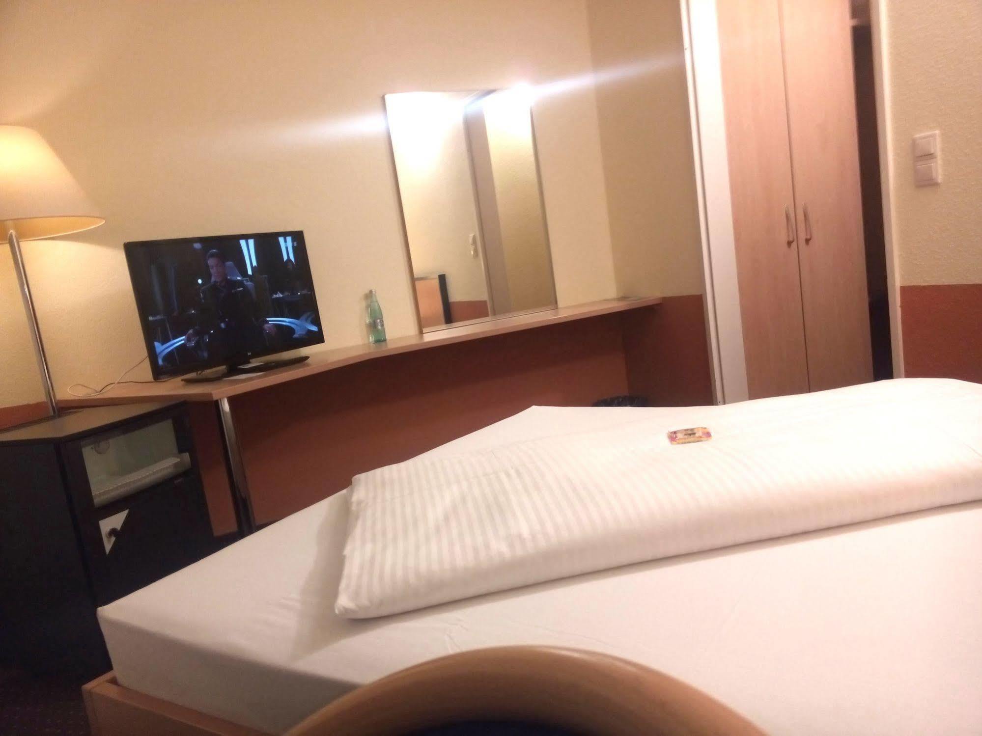 Central Hotel Winnenden Kültér fotó